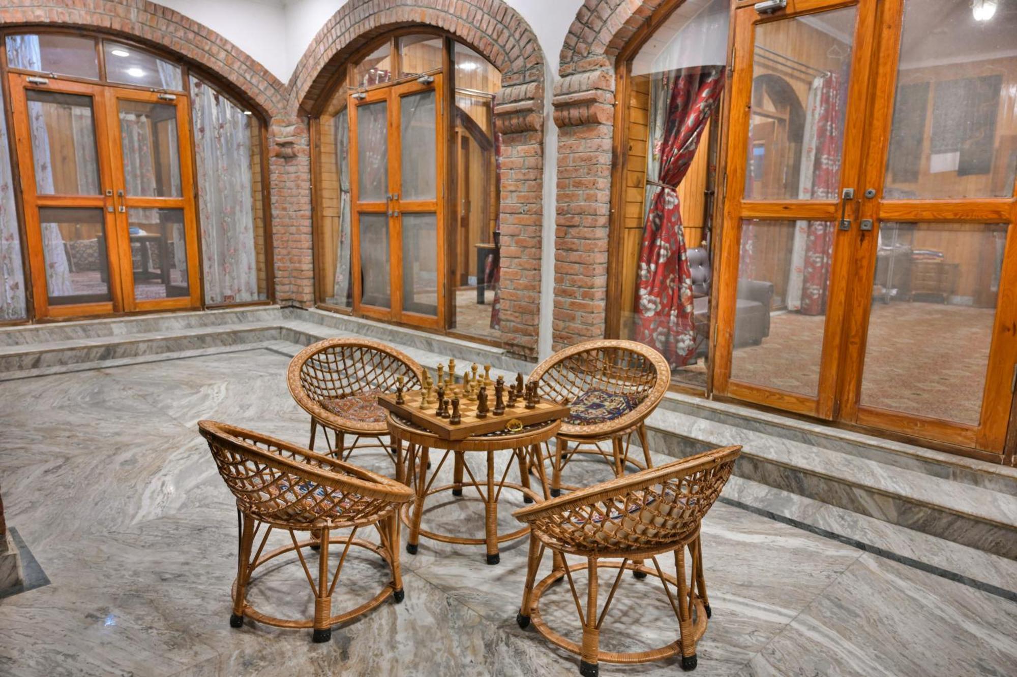 The Country Hills Villa Srīnagar Екстериор снимка